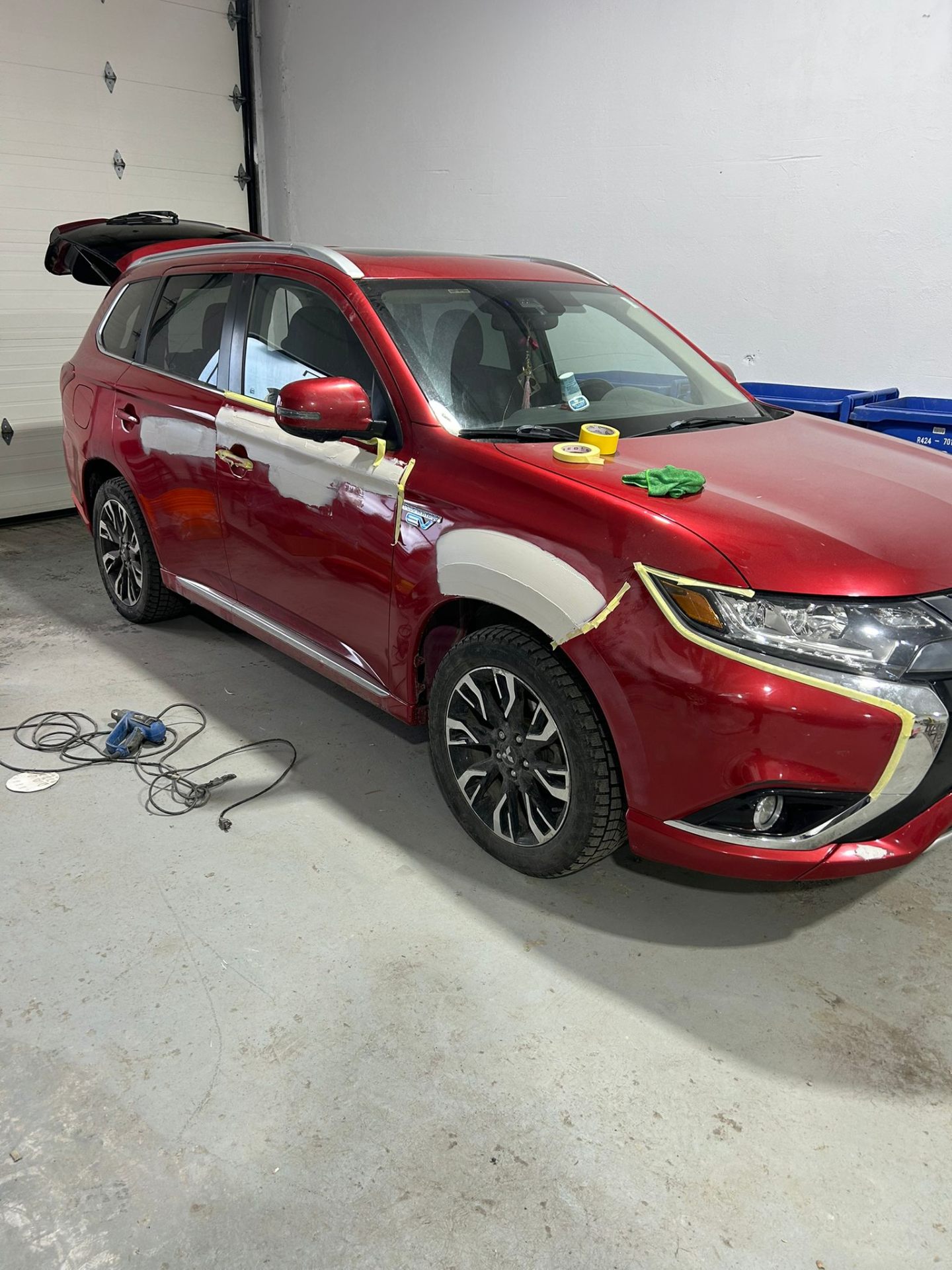 Mitsubishi Outlander rouge en préparation